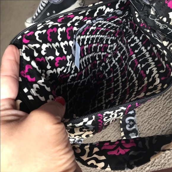 Vera Bradley crossbody - Picture 3 of 3